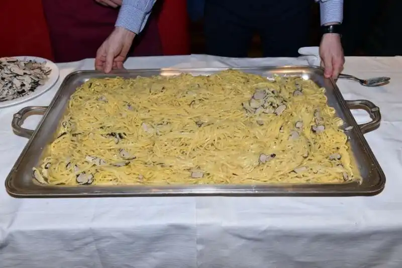 tagliolini al tartufo per gli ospiti