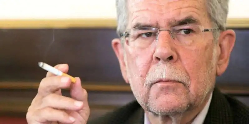 VAN DER BELLEN