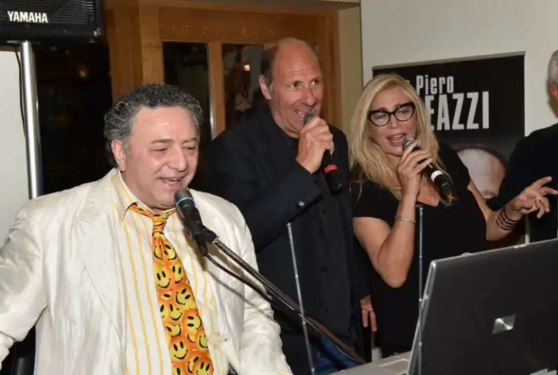 vito tumbiolo stefano masciarelli e mara venier cantano per gian piero galeazzi