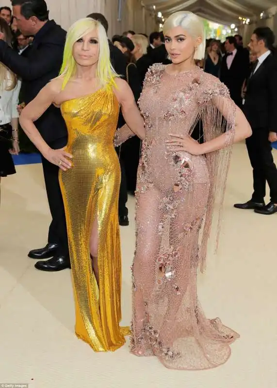 donatella versace e kylie jenner 