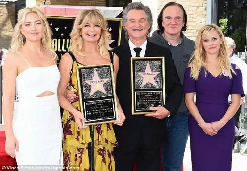 goldie hawn e la figlia kate hudson kurt russell tarantino e reese witherspoon