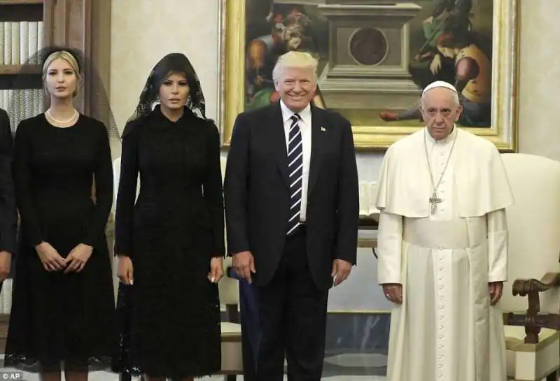 i trump cpn papa francesco