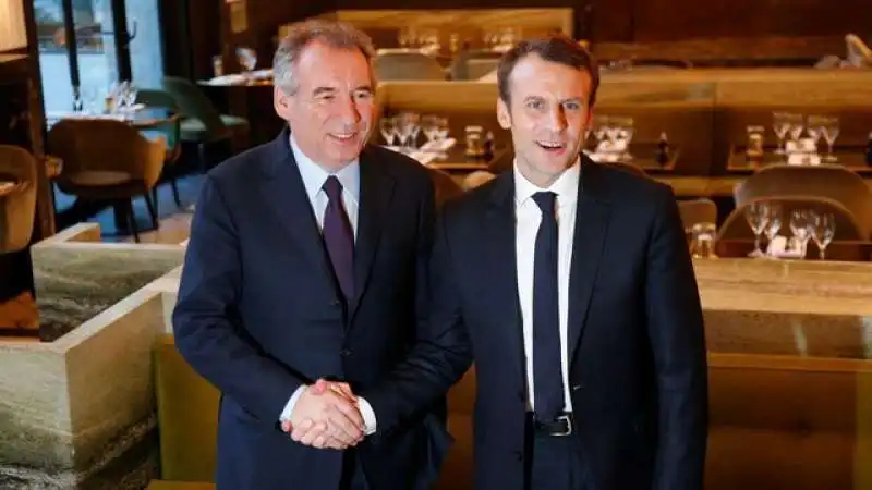 MACRON BAYROU