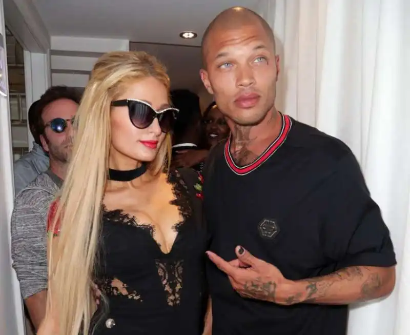 PARIS HILTON E JEREMY MEEKS