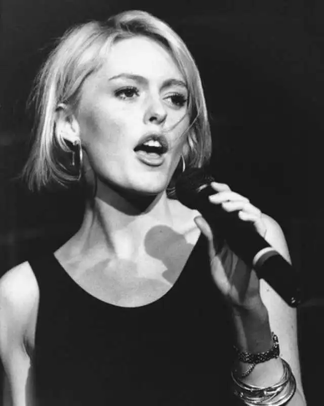 patsy kensit copia 3