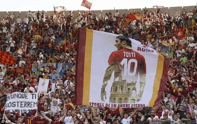 TOTTI TIFOSI ROMA