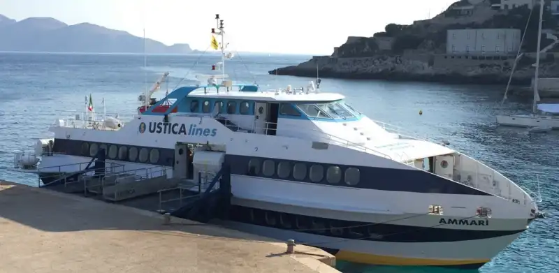 USTICA LINES