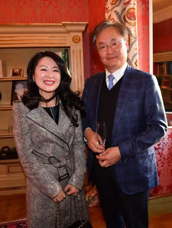 yeon ja kim e yong joon lee ambasciatore della repubblica di corea