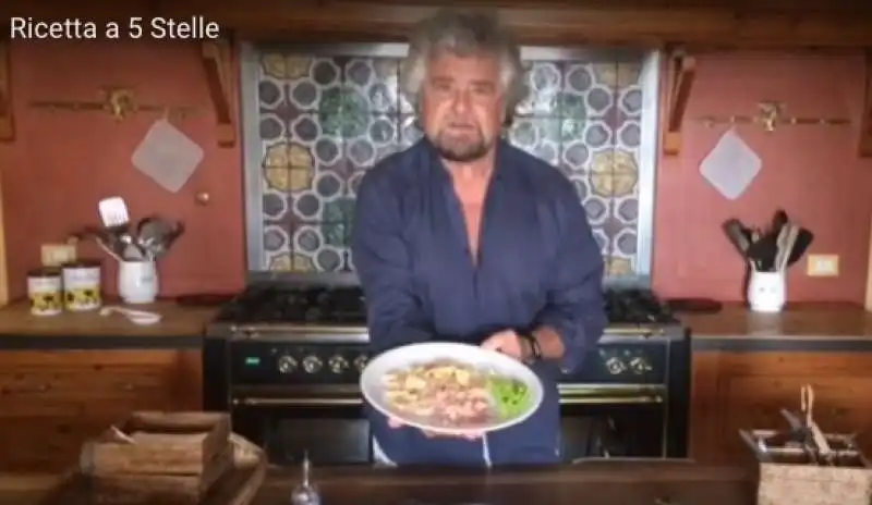 BEPPE GRILLO SCHIACCIATINA COL TONNO


