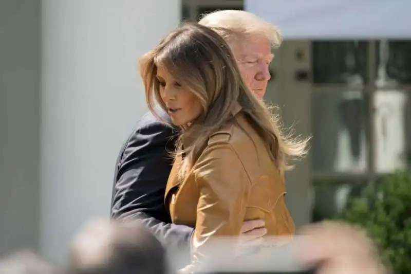 DONALD E MELANIA TRUMP