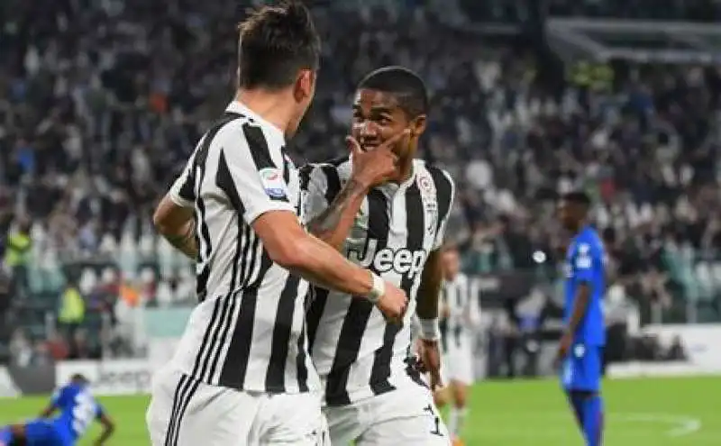 dybala douglas costa juve bologna