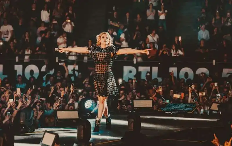 emma marrone al palalottomatica