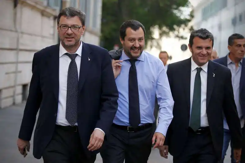  matteo salvini, giancarlo giorgetti, gian marco centinaio