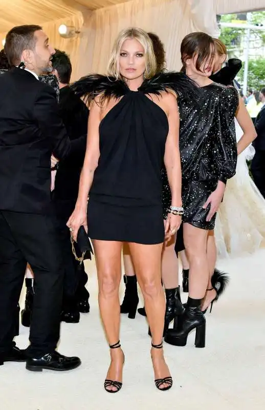 MET GALA 2018 KATE MOSS