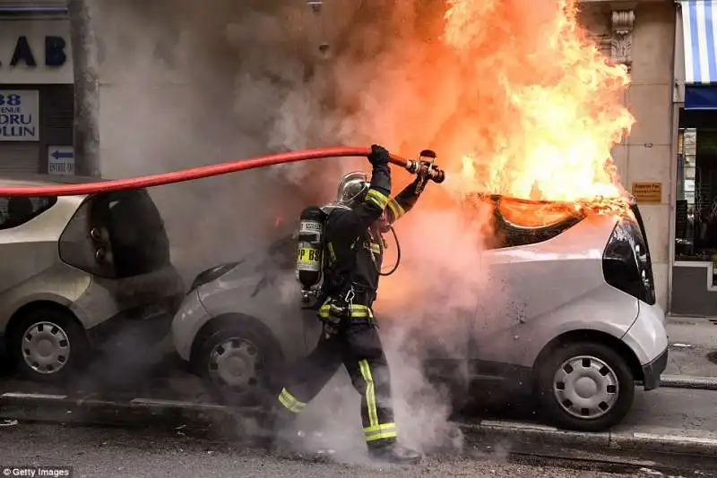 PARIGI, 1 MAGGIO