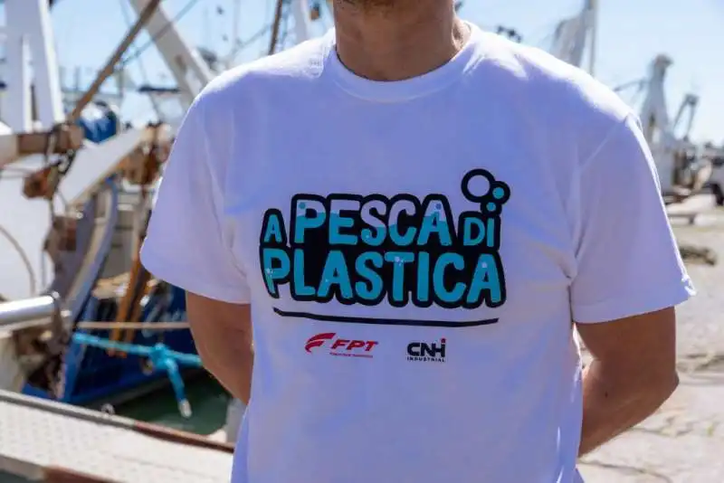 a pesca di plastica