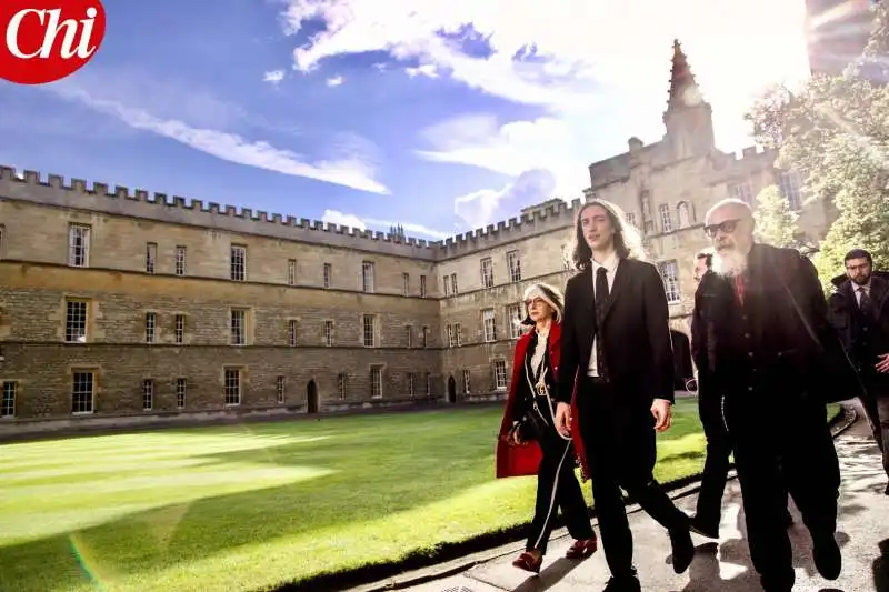 anna federici francesco galvanetto dago riccardo panzetta passeggiano al new college di oxford