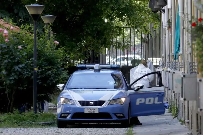 bambino di due anni ucciso in casa a milano 6