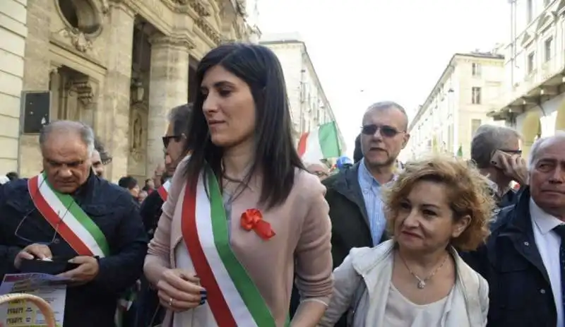 chiara appendino al corteo di primo maggio