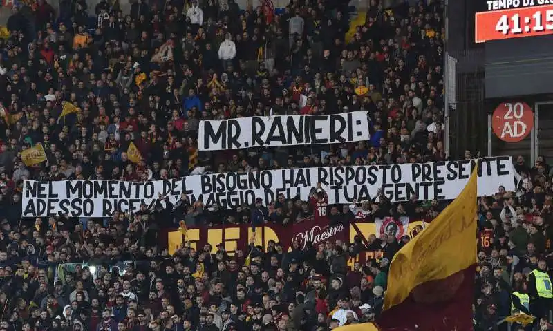 cuore di roma per daniele de rossi  foto  mezzelani gmt44