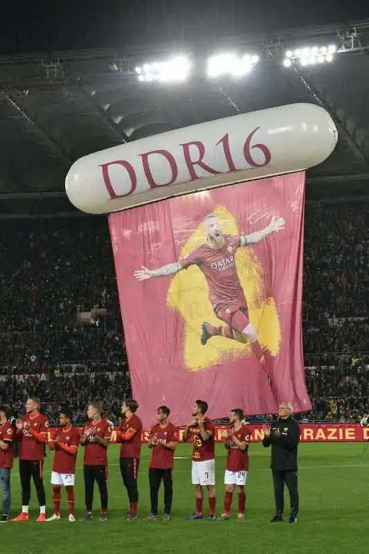 cuore di roma per daniele de rossi  foto  mezzelani gmt48