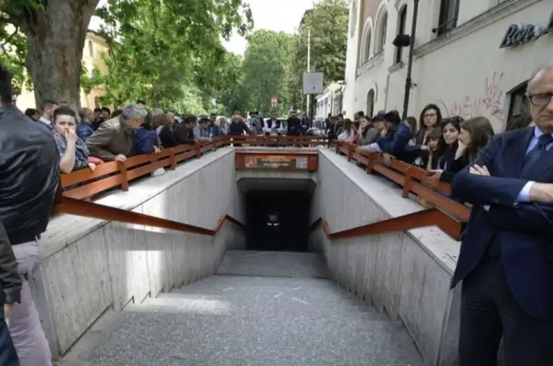 donna muore alla stazione metro lepanto di roma 12