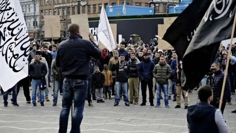 gli estremisti islamici di hizb ut  tahrir in danimarca 1