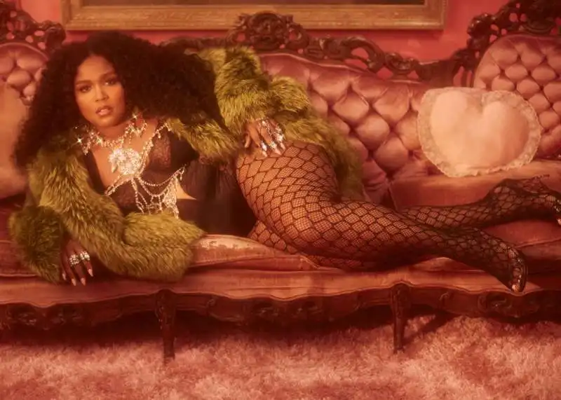 lizzo 4