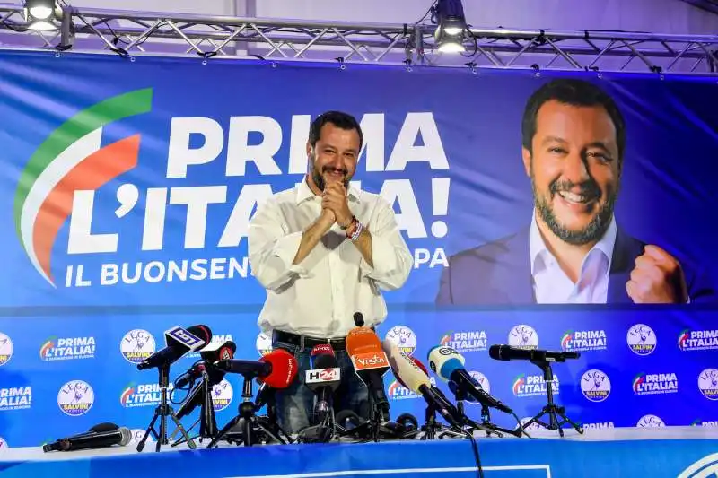 matteo salvini commenta la vittoria della lega alle europee da via bellerio 3