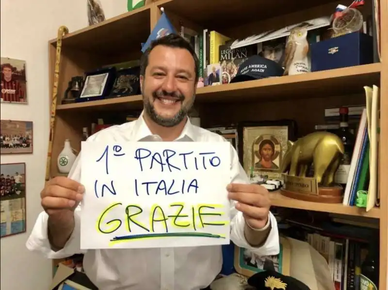 matteo salvini festeggia la vittoria della lega alle europee