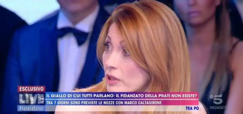 milena miconi difende pamela prati a live non e la d urso