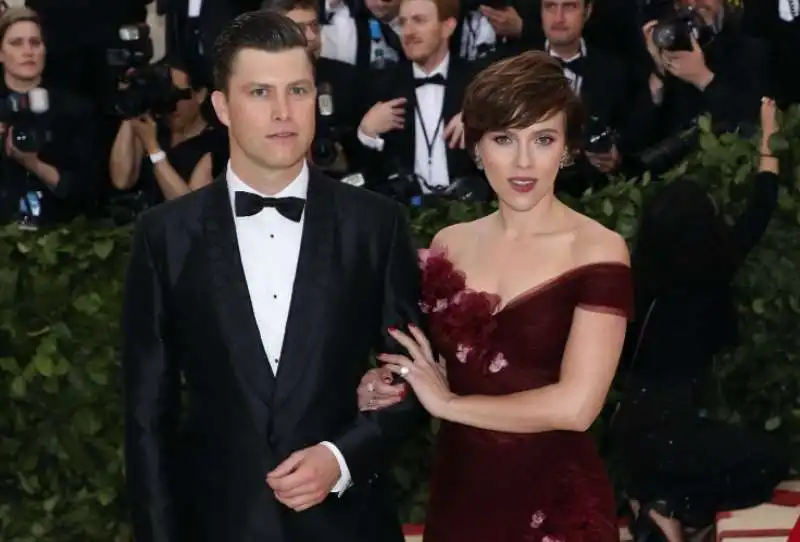 scarlett johansson e colin jost  5