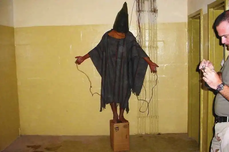 torture nel carcere di abu ghraib 10