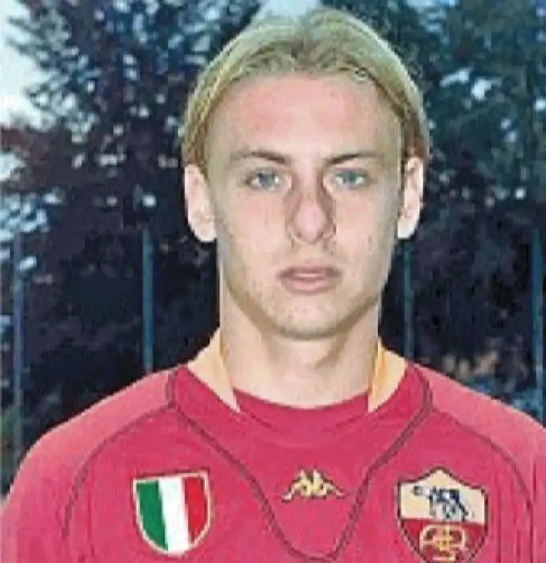 UN GIOVANE DANIELE DE ROSSI