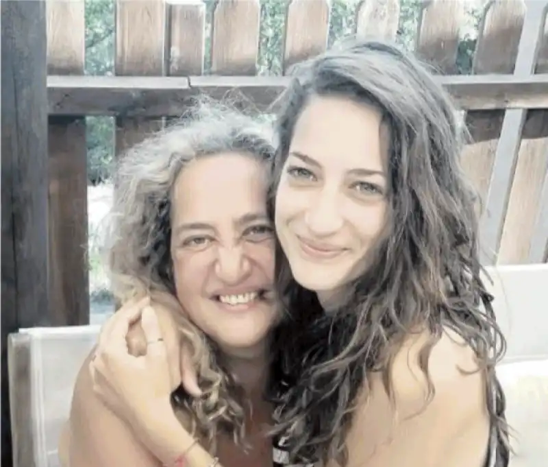 ELENA AUBRY CON LA MAMMA GRAZIELLA