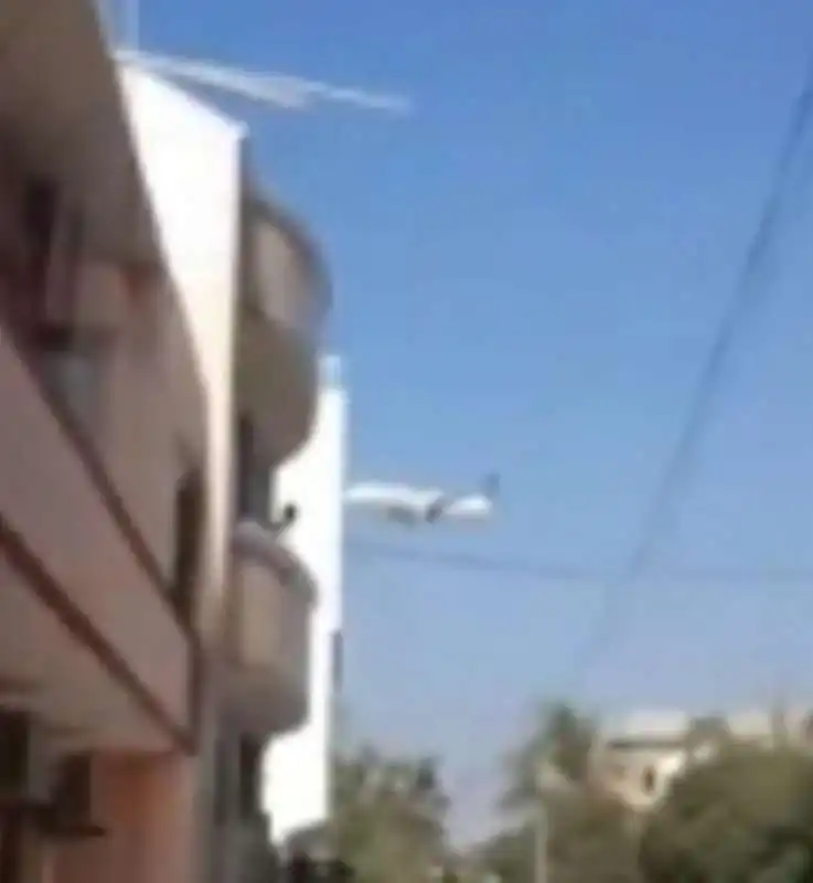 incidente aereo karachi 21