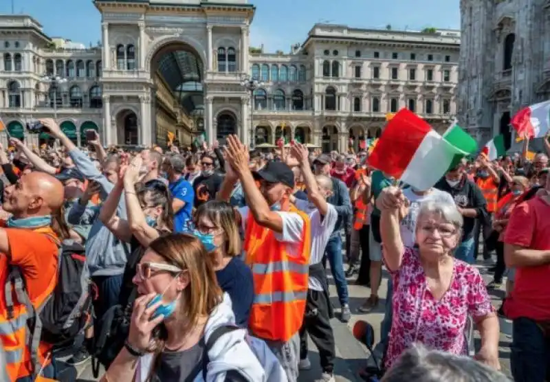 la protesta dei gilet arancioni  11