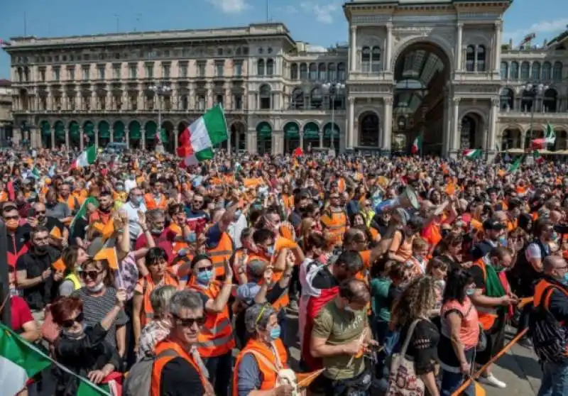 la protesta dei gilet arancioni 8