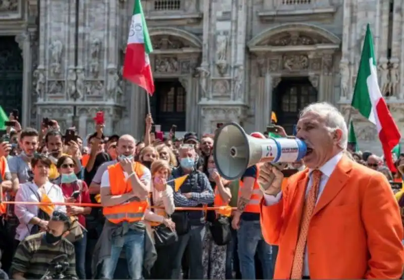 la protesta dei gilet arancioni   il generale pappalardo 9