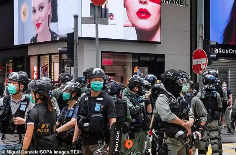 polizia a hong kong