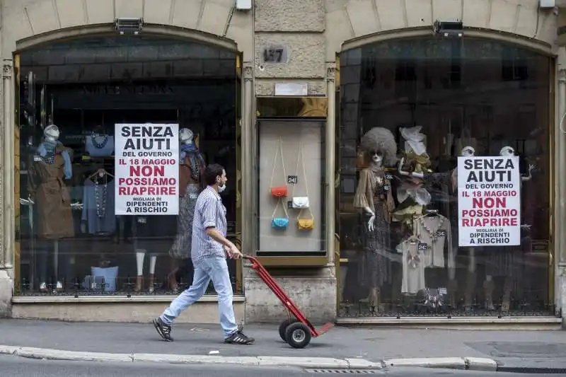 protesta dei commercianti del centro di roma 23