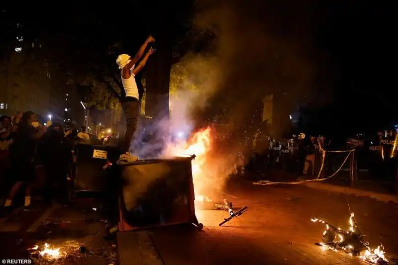 stati uniti   proteste in strada dopo la morte di george floyd  16