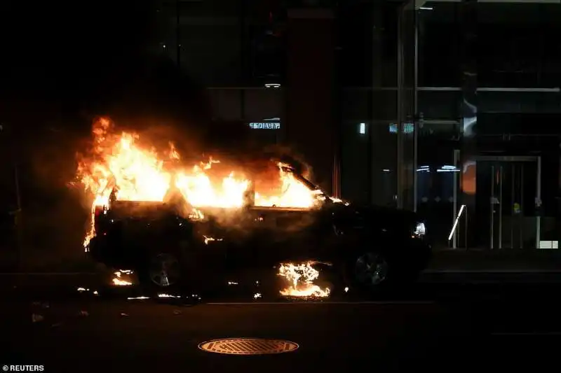 stati uniti   proteste in strada dopo la morte di george floyd  25