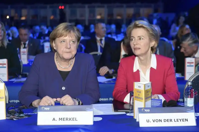 URSULA VON DER LEYEN ANGELA MERKEL