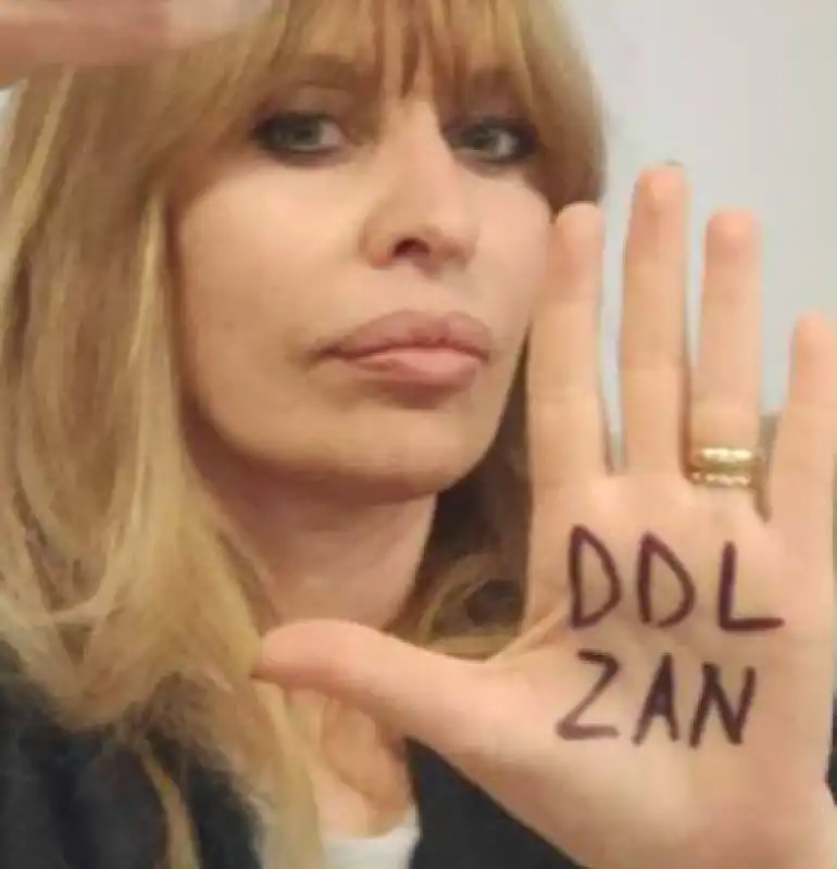 ALESSANDRA MUSSOLINI A FAVORE DEL DDL ZAN