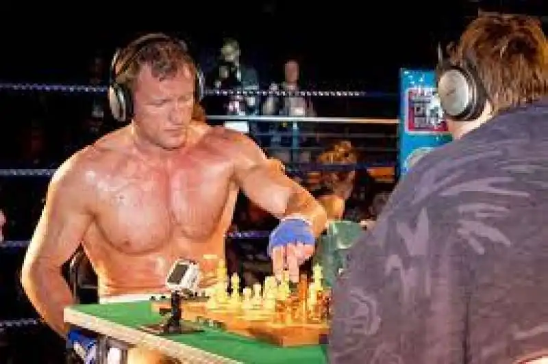 chess boxing 2