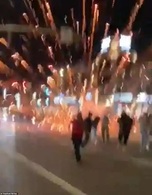 Lancio di fuochi di artificio