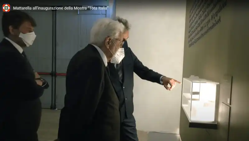 mattarella alla mostra 'tota italia' alle scuderie del quirinale 2