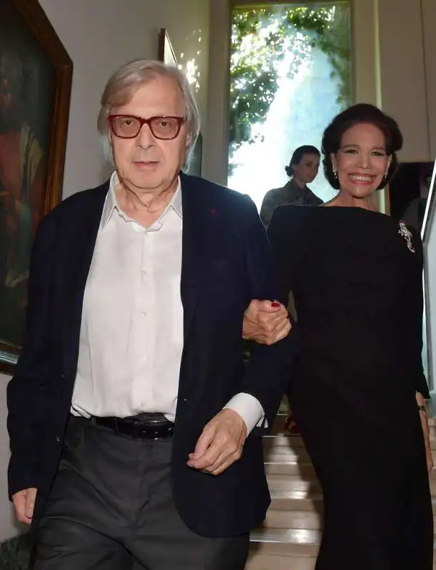 vittorio sgarbi e marisela federici  foto di bacco