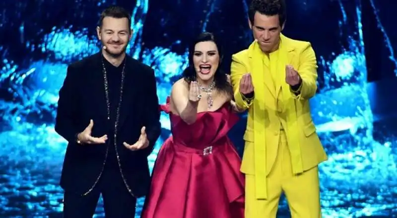 alessandro cattelan laura pausini mika 2